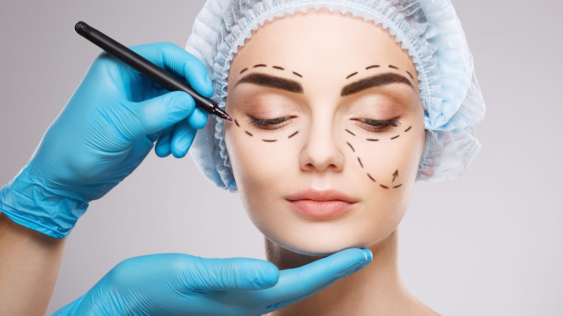 Eyelid Surgery (Blepharoplasty): Risks and Safety