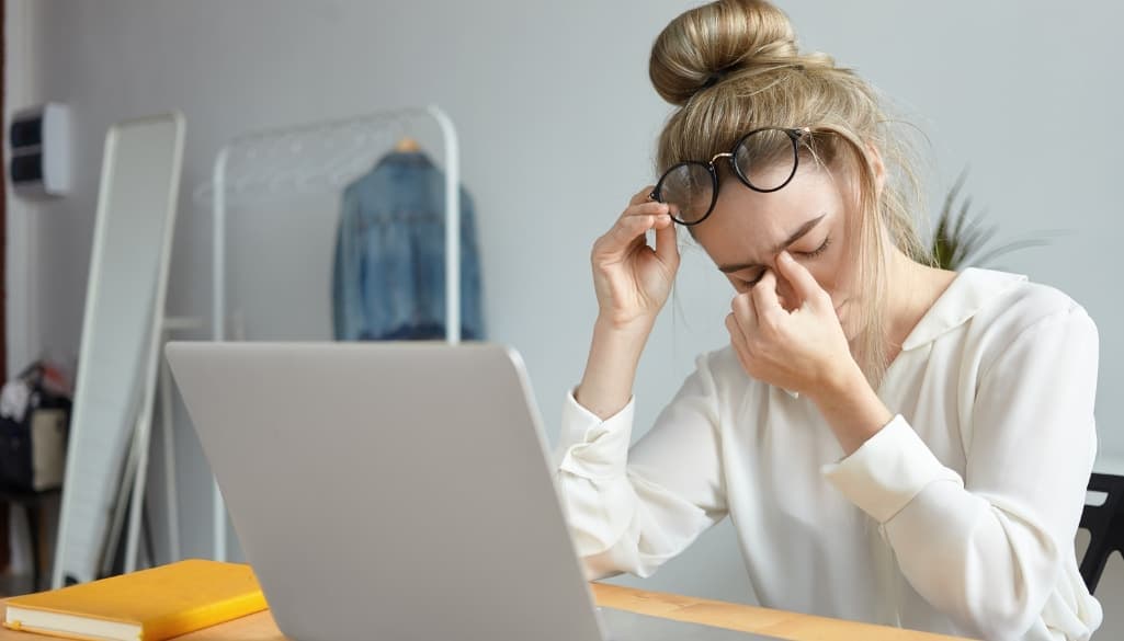 Causes of Eye Strain: Symptoms, Feelings, Relief & How Long It Lasts
