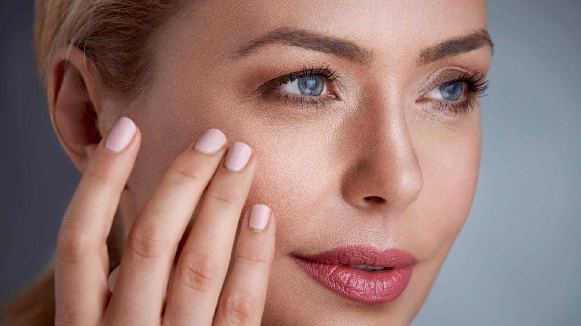Facial contouring with dermal fillers