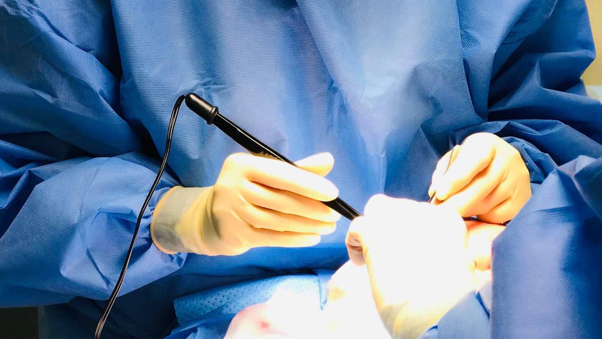 Best Blepharoplasty Surgeons & Clinics in London